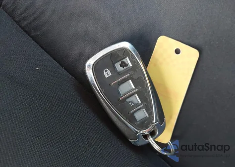 2018 Chevrolet Malibu Lt z USA, uszkodzony, nr VIN 1G1ZD5ST0JF193564